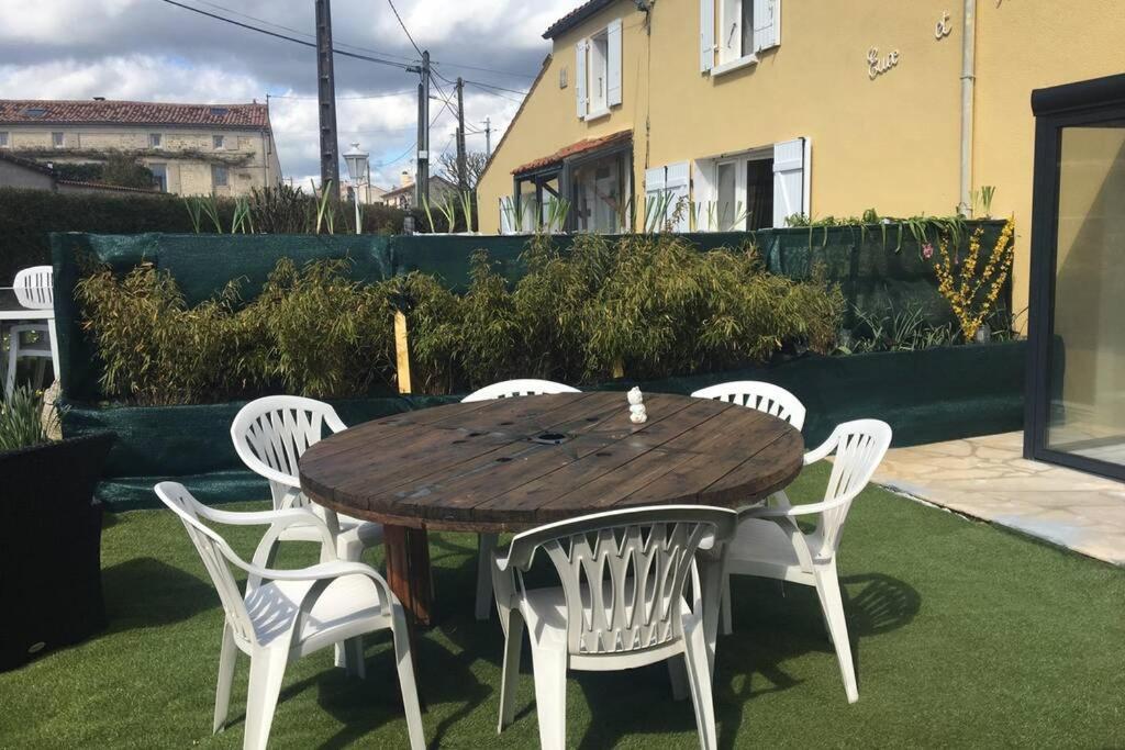 Magnifique Maison 80M² Avec Exterieur Saint-Michel-le-Cloucq Eksteriør bilde